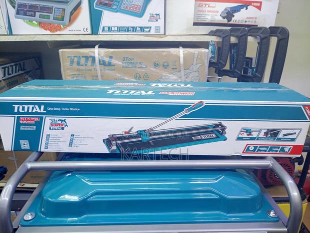 Total Tht576002 Tile Cutter With a 600mm Cutting Length. - main view