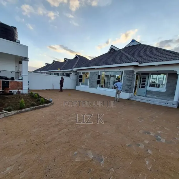 3bdrm Bungalow in Mugutha, Ruiru for sale
