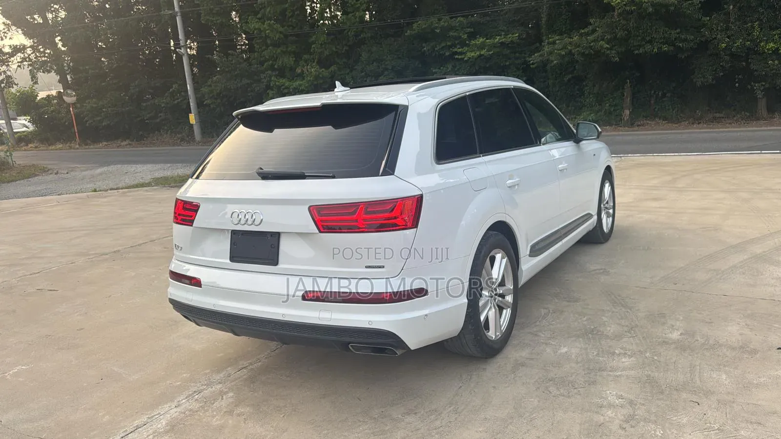 Audi Q7 45 SE Premium AWD quattro 2019 White