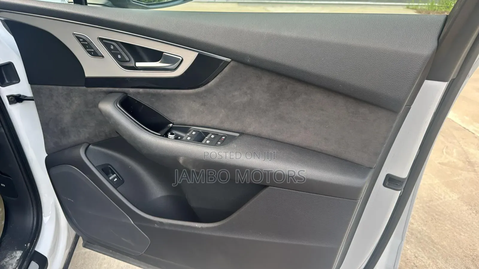 Audi Q7 45 SE Premium AWD quattro 2019 White