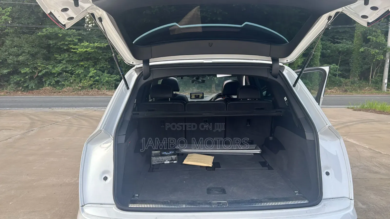 Audi Q7 45 SE Premium AWD quattro 2019 White