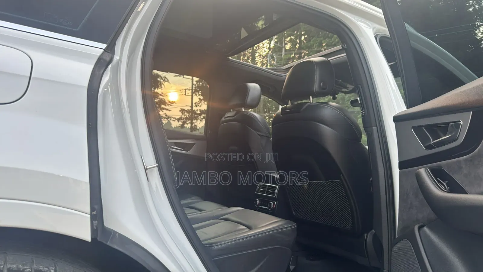 Audi Q7 45 SE Premium AWD quattro 2019 White
