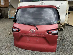 Toyota Sienta New Model Boot/ Tailgate