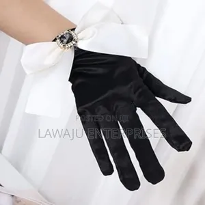 Opera Hand Gloves