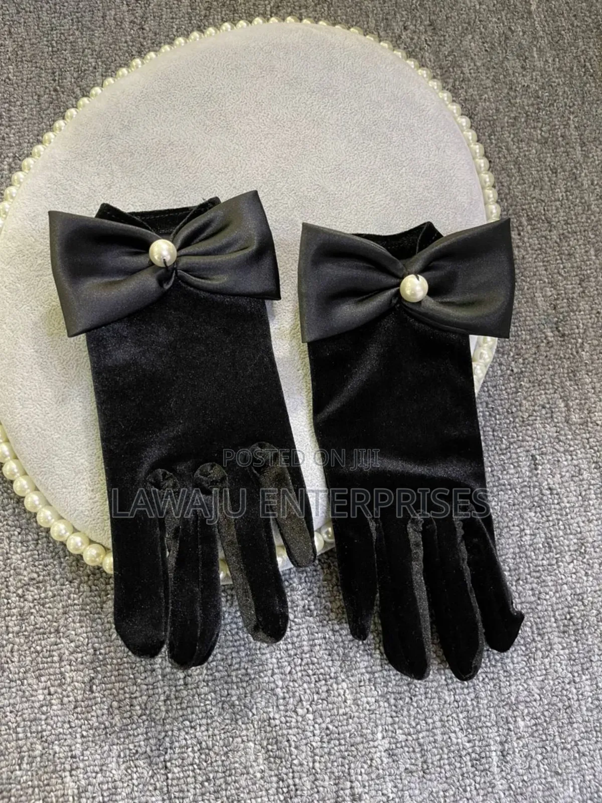 Opera Hand Gloves