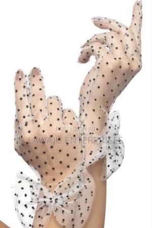 Short Hand Gloves - thumbnail 2