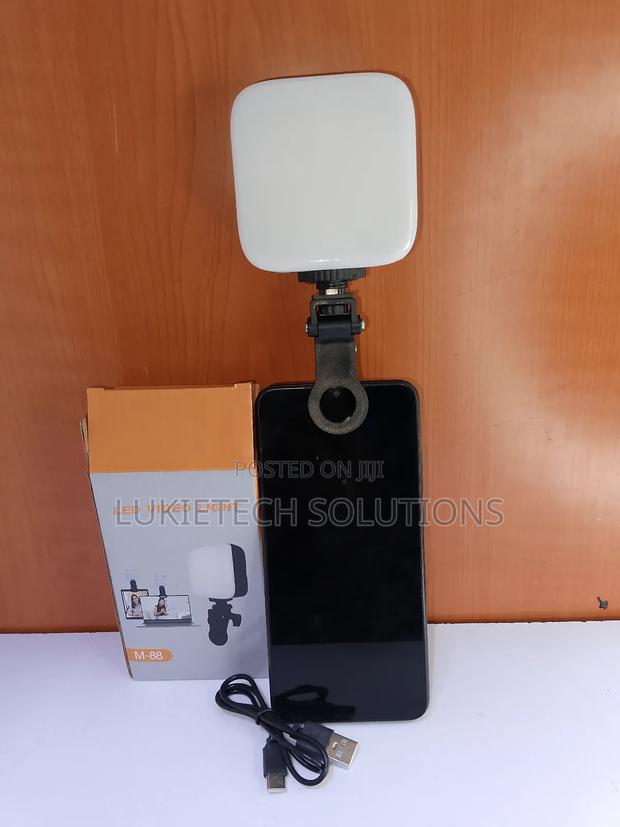 Bright Led Light for Mobile Phones Laptop and Tablets (Rechargeable) - thumbnail 2