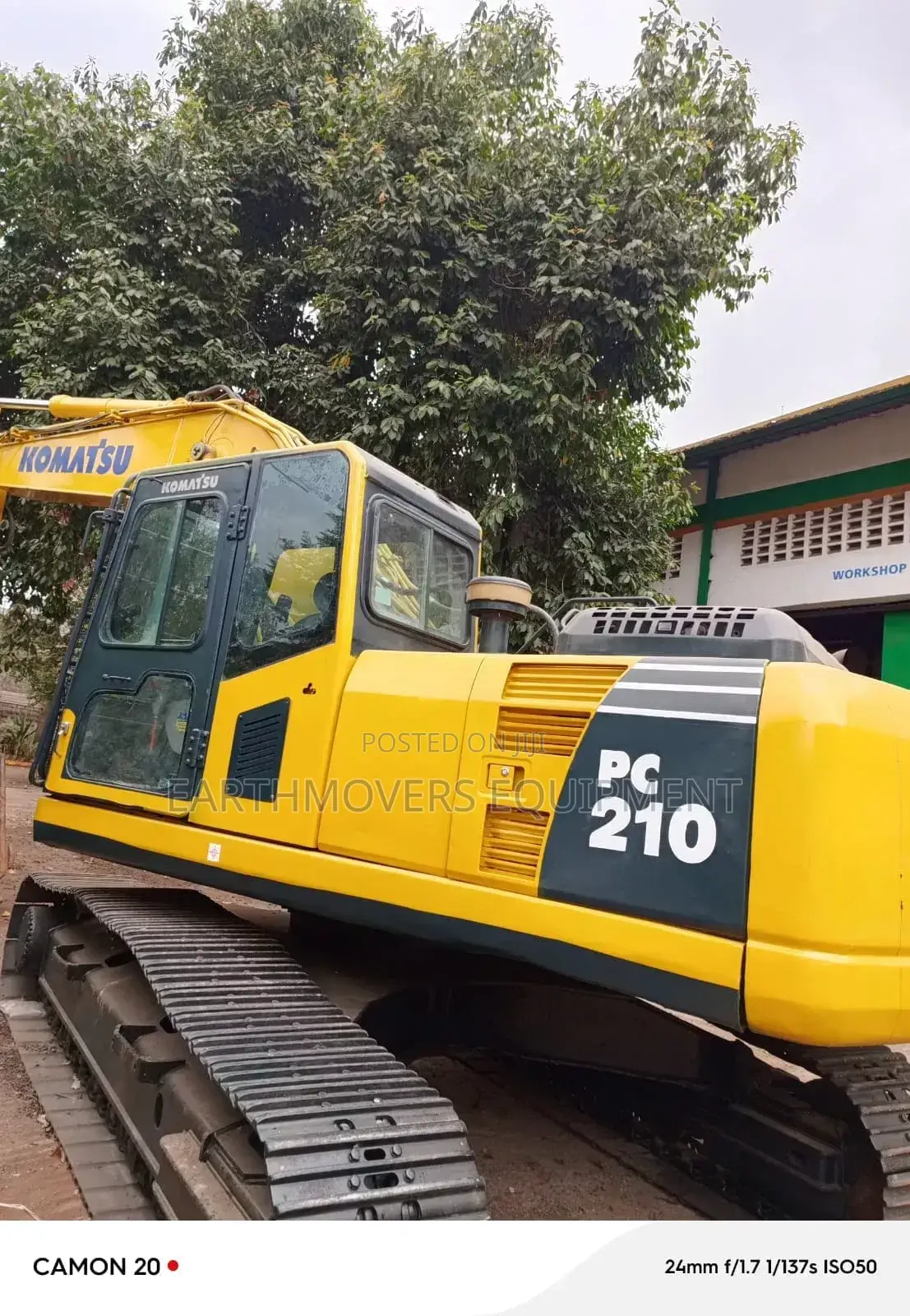 Excavator for Hire (Services)
