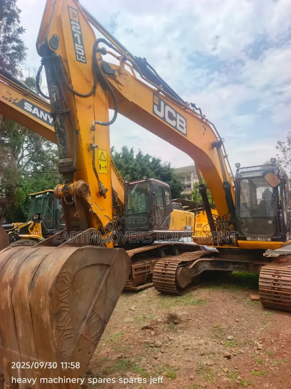 Excavator for Hire (Services)