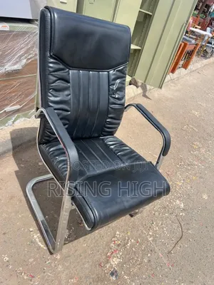 Executive Office Chairs – Durable Build