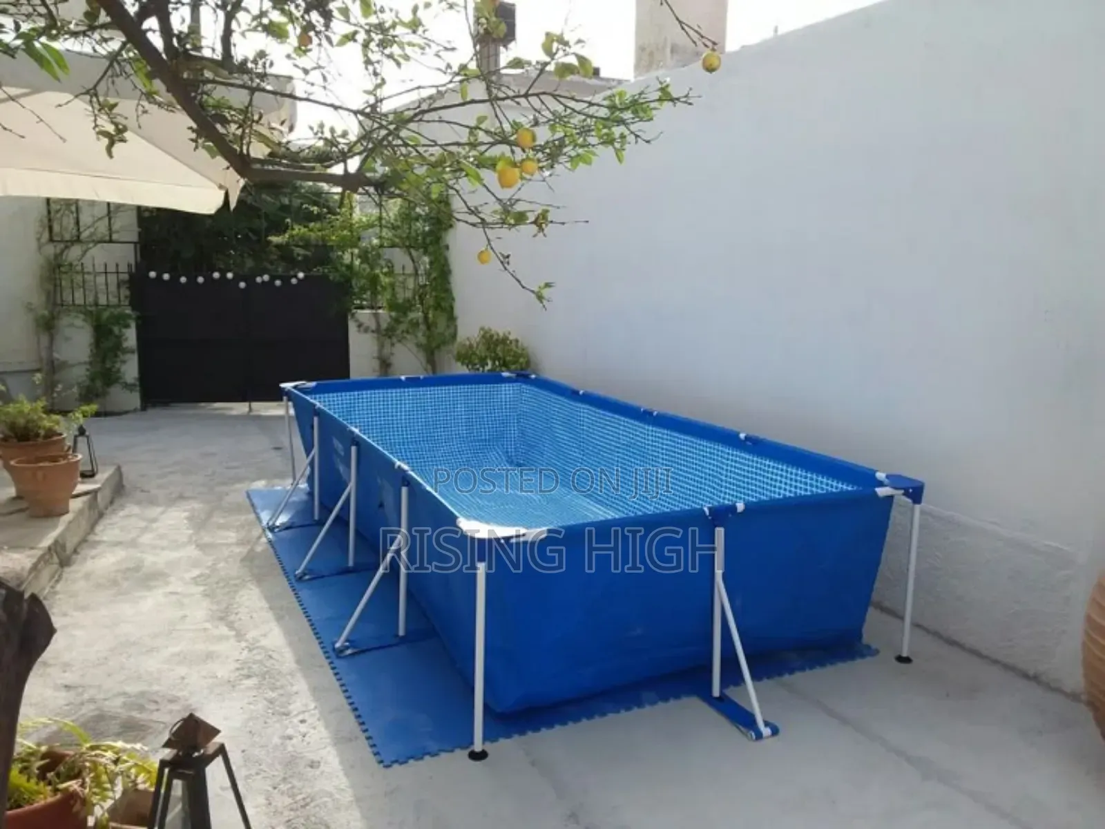 Big Family Pool – Relax Enjoy the Outdoors