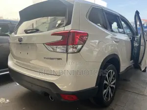 Subaru Forester 2019 White