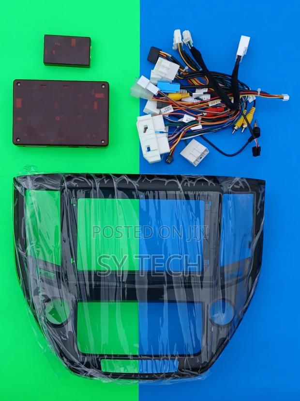 Toyota Crown 2014-2018 Console With Canbus and 360 Cam Adapter - main view