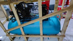 Milano Italia 200l Single Phase Air Compressor Machine. - thumbnail 2