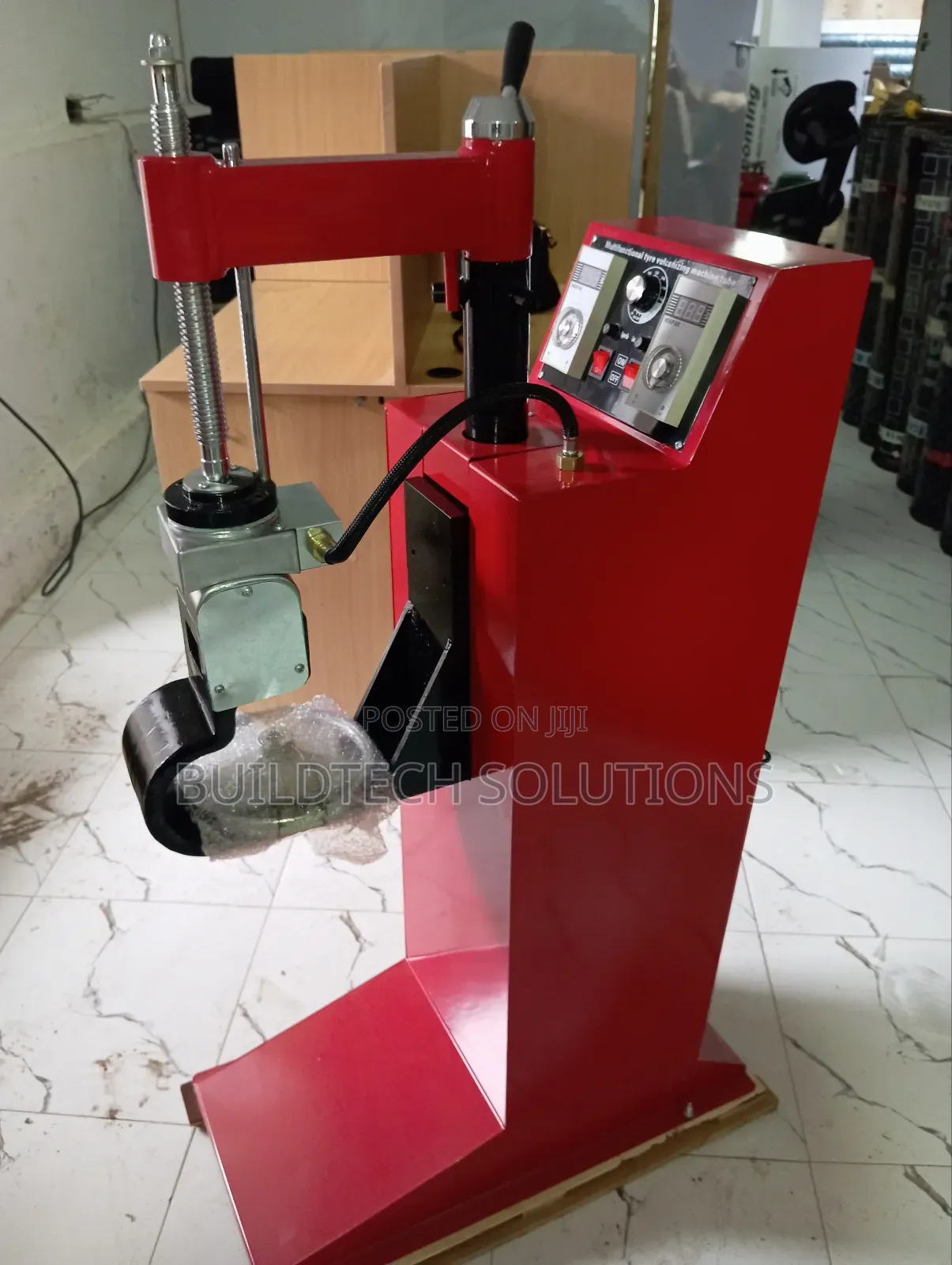 Automatic Tyre Repair Vulcanizer Machine