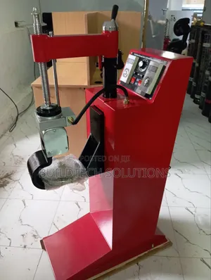 Automatic Tyre Repair Vulcanizer Machine