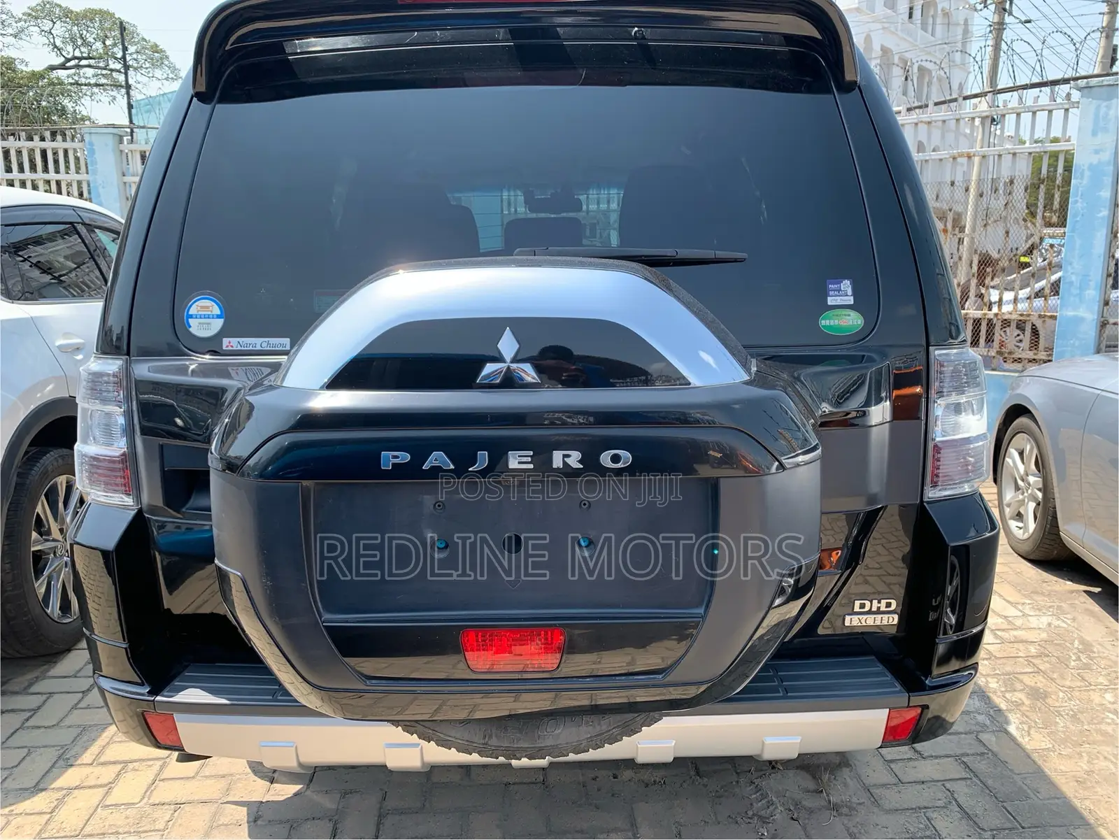 Mitsubishi Pajero V80 3.2 DI-D 2018 Black