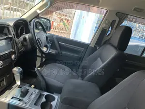 Mitsubishi Pajero V80 3.2 DI-D 2018 Black