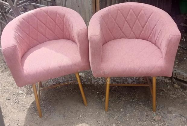 Comfy Salon Chairs for Clients. - main view