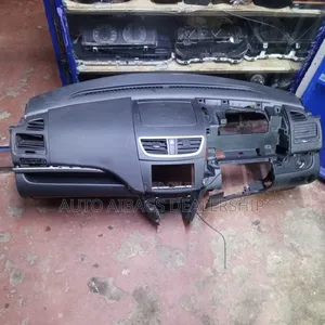 Dashboard Suzuki Swift.