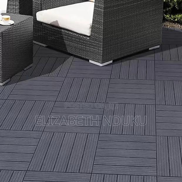 Uv-Resistant Decking Tiles - main view