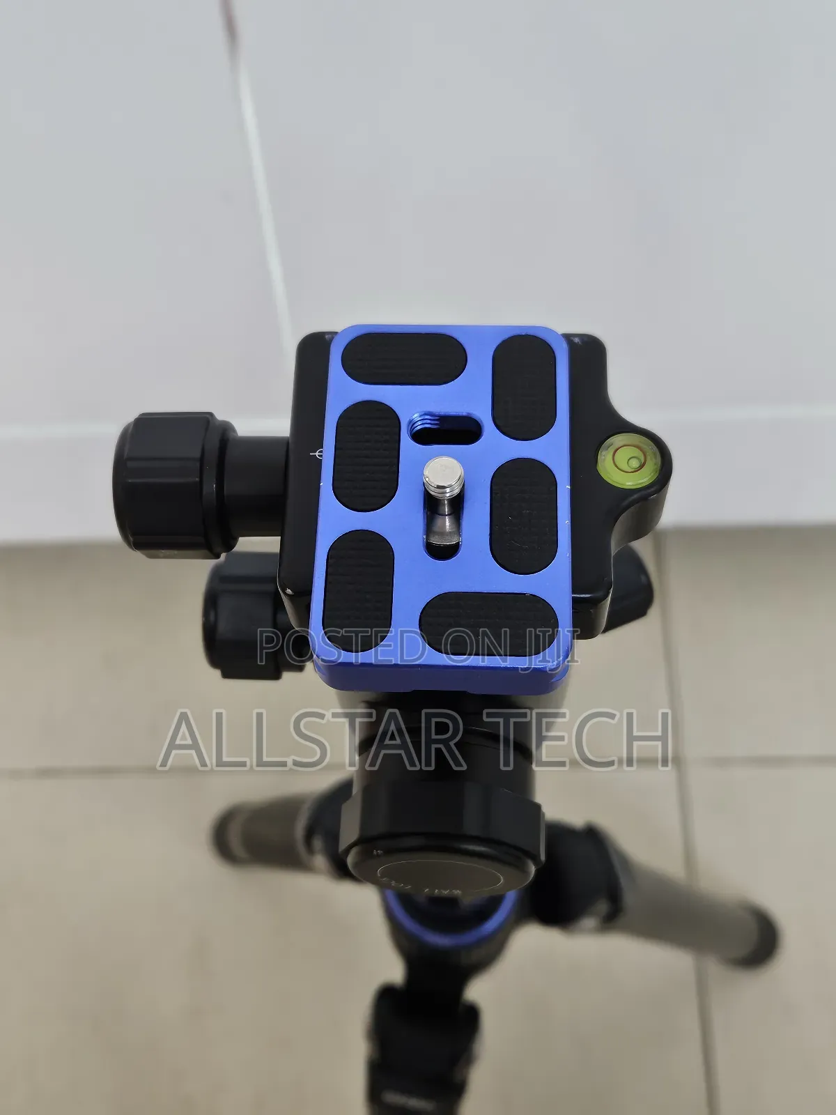 Benson Tripod Stand