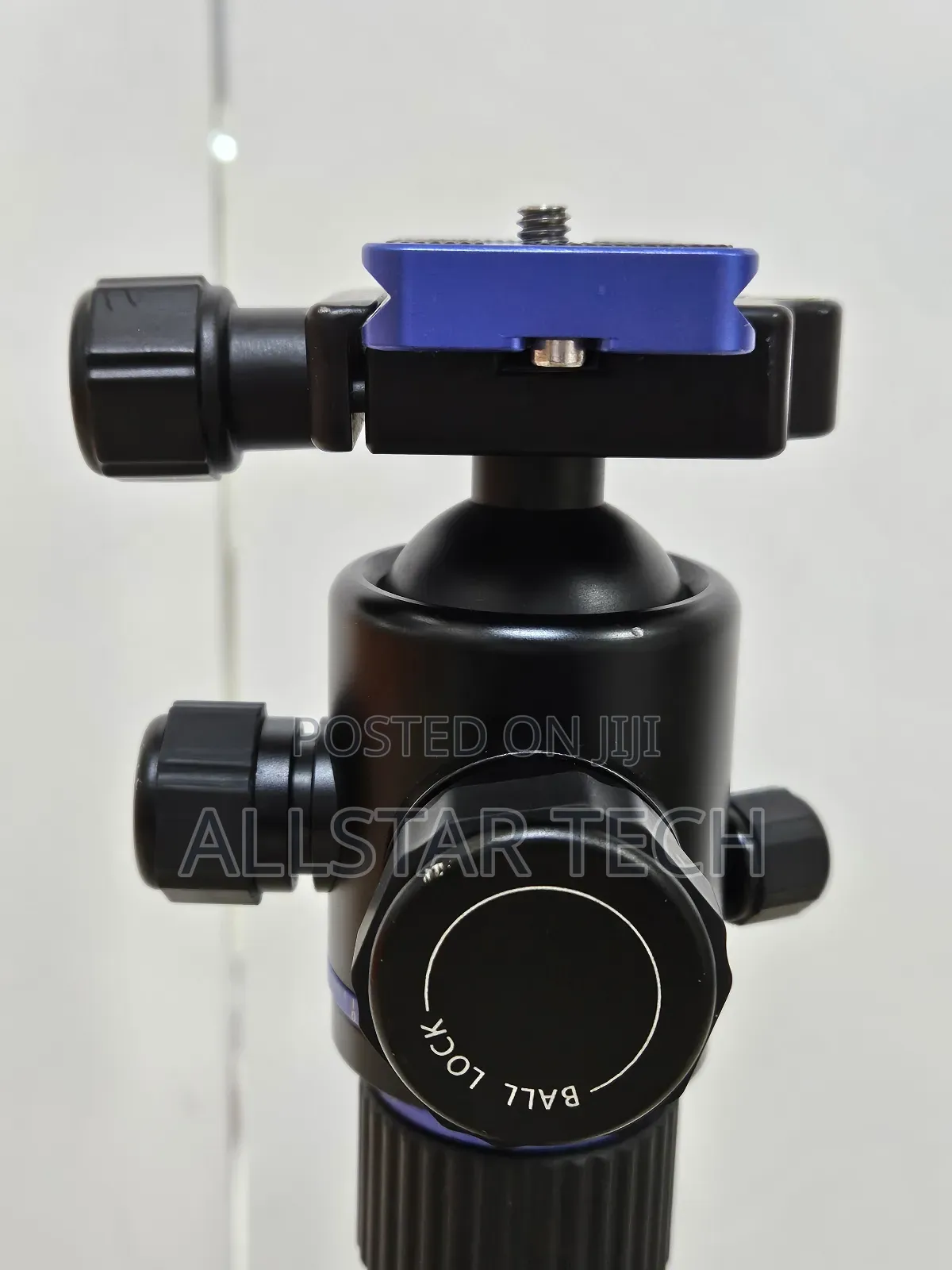 Benson Tripod Stand