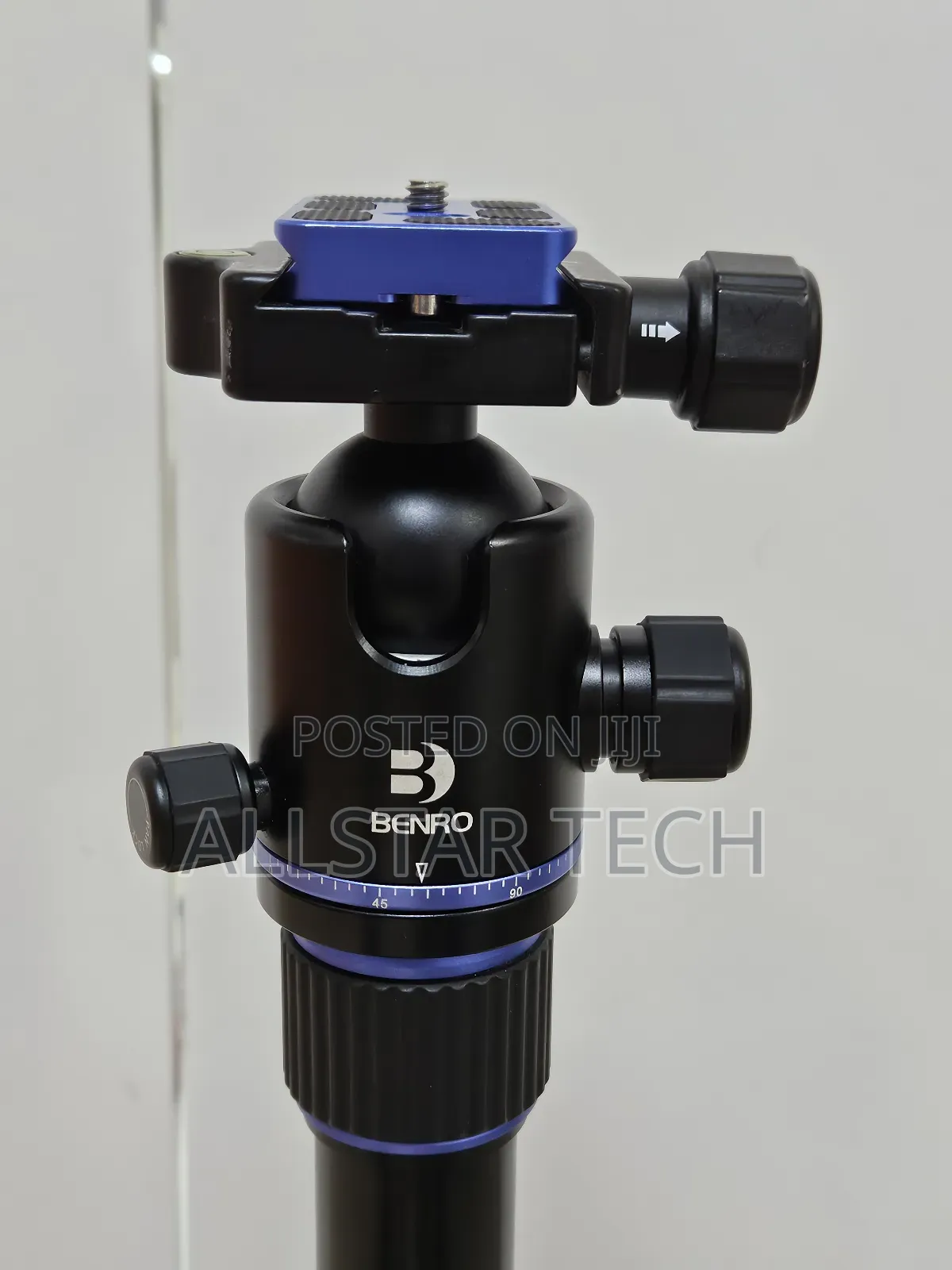 Benson Tripod Stand