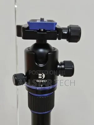 Benson Tripod Stand