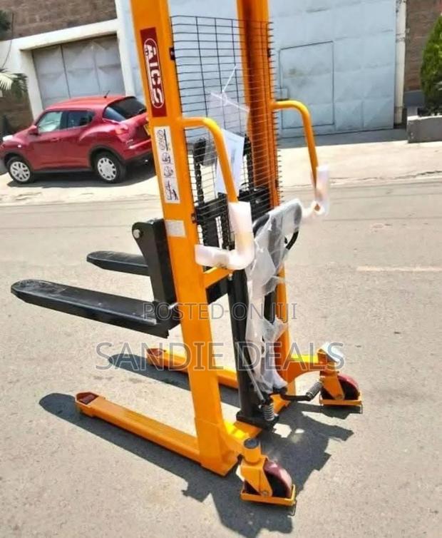 Hand Stacker - thumbnail 3