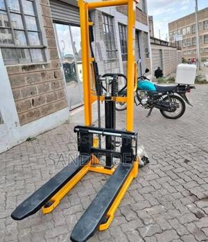 Walk Behind Manual Stacker - thumbnail 2