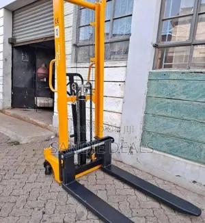 Manual Warehouse Stacker