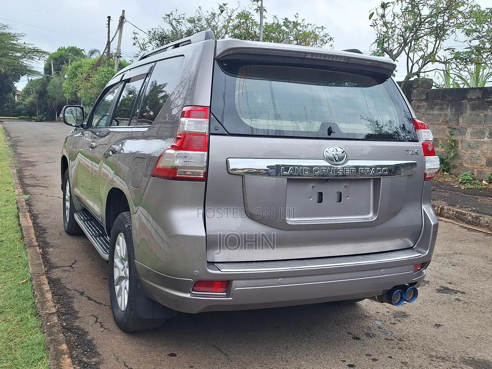 Toyota Land Cruiser Prado 2.8 D-4D 2015 Gray