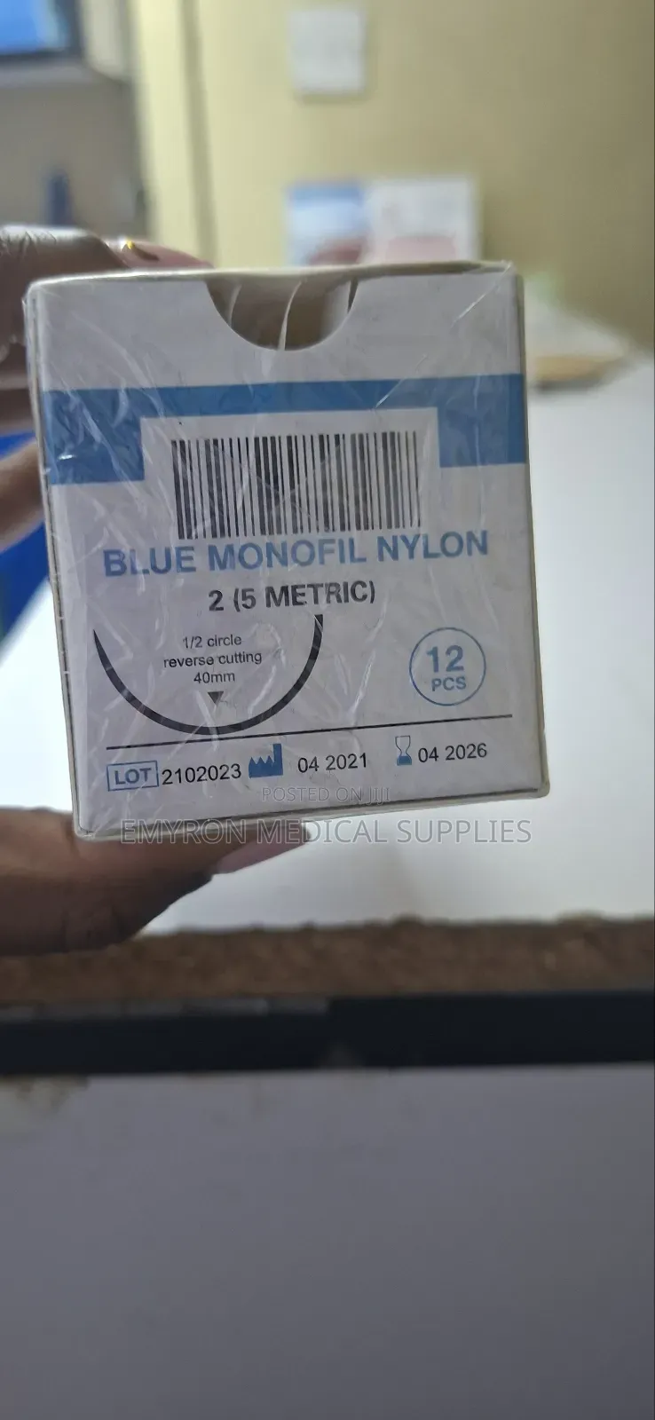 Nylon Suture 2 Reverse Cutting