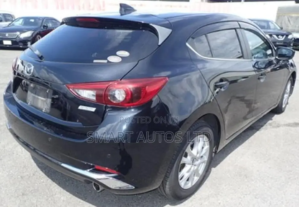 Mazda Axela 2018