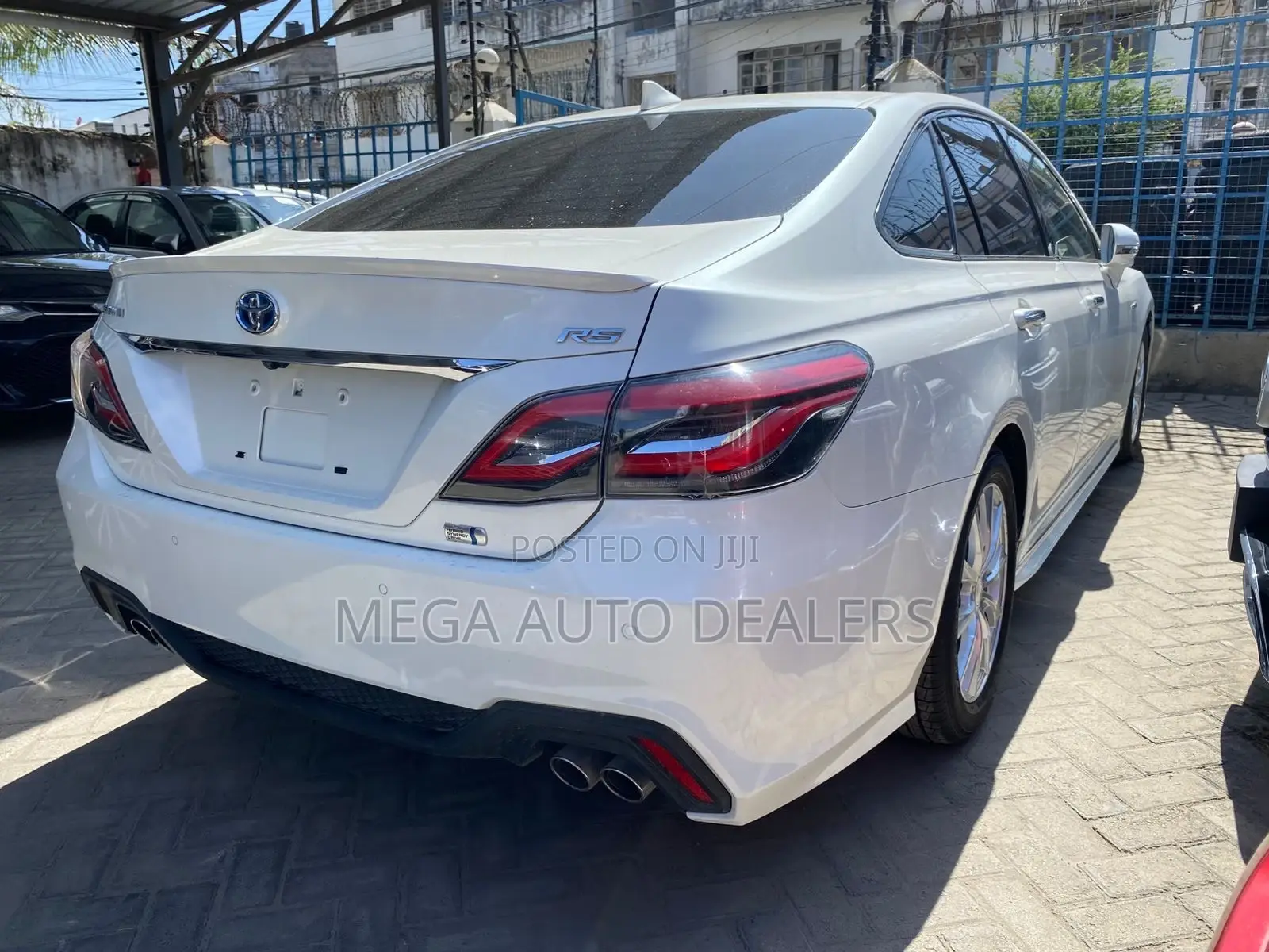Toyota Crown 2018 White