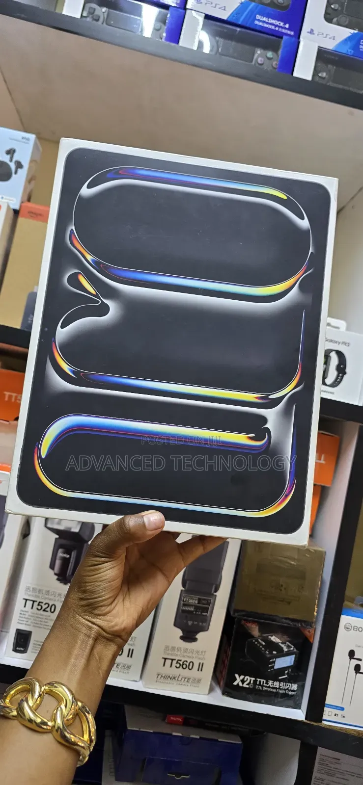 New Apple iPad Pro 13 (2024) 256 GB Black
