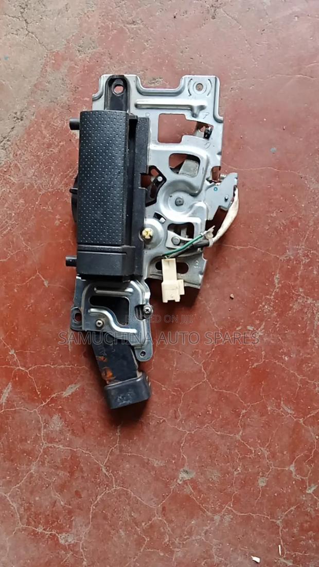 Sliding Inner Handle Nissan Serena C26 RHS