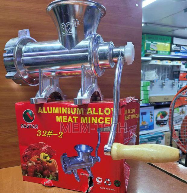 M32 Manual Meat Mincer - main view