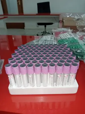 Pet 4ml Blood Collection Tubes Edta 13 X 75mm (100's)