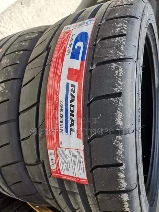 235/40 R18 Gt Champiro Tyre - main view