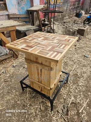 Bar and Restaurant Tables