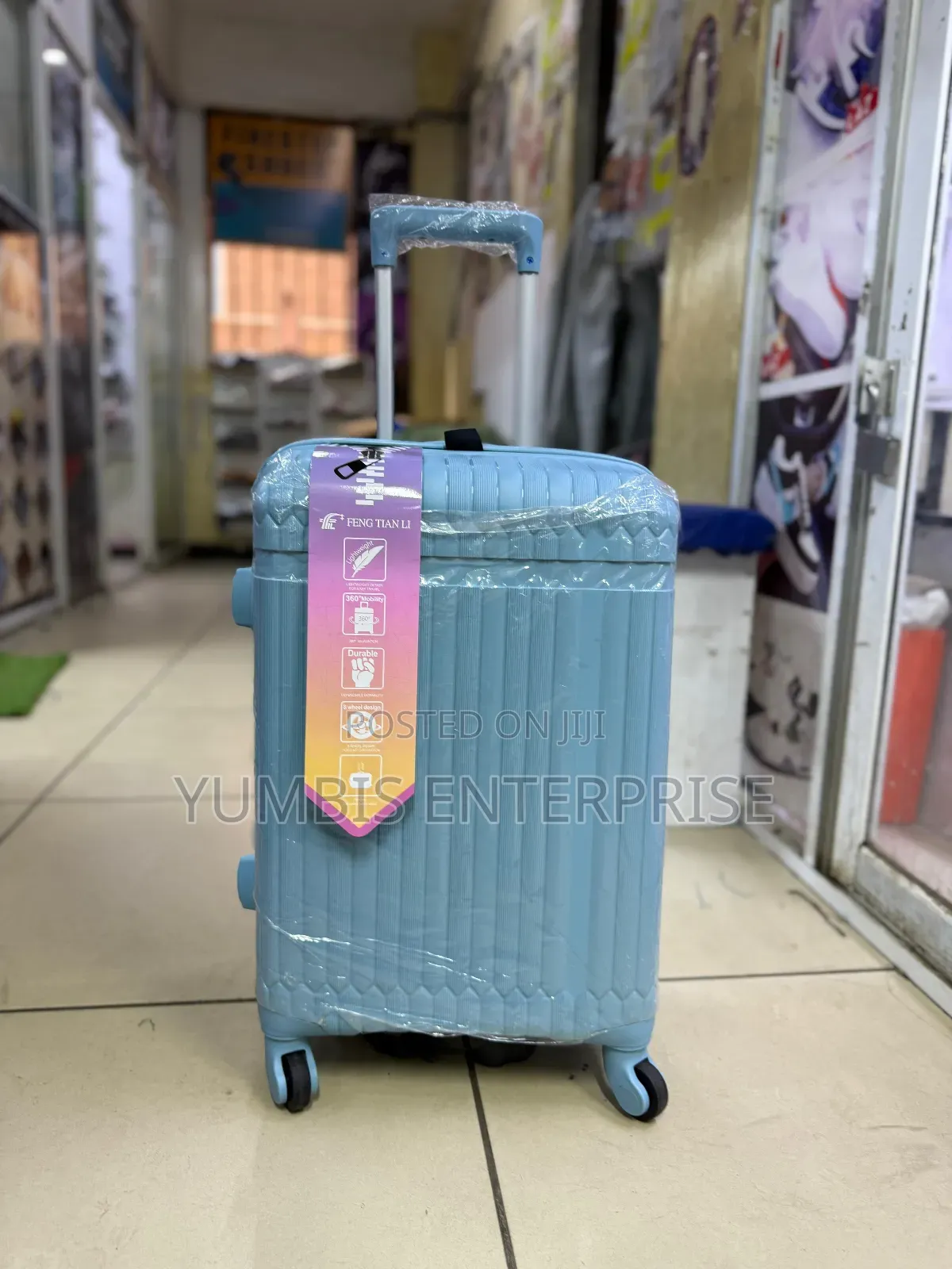 Small Size Rubber Suitcase in Blue Sky at 2000 (Height 50cm)
