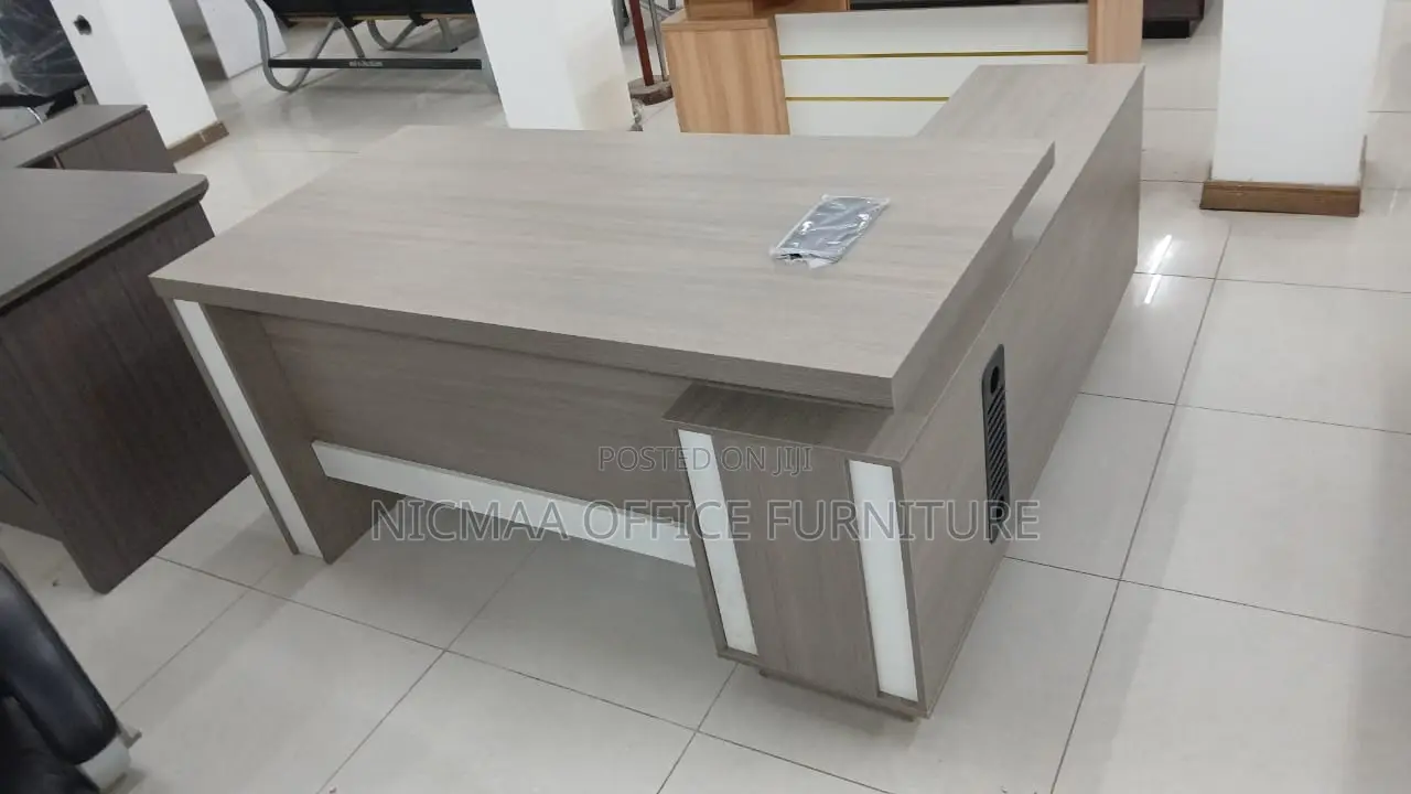 Advanced L-Shaped Desk