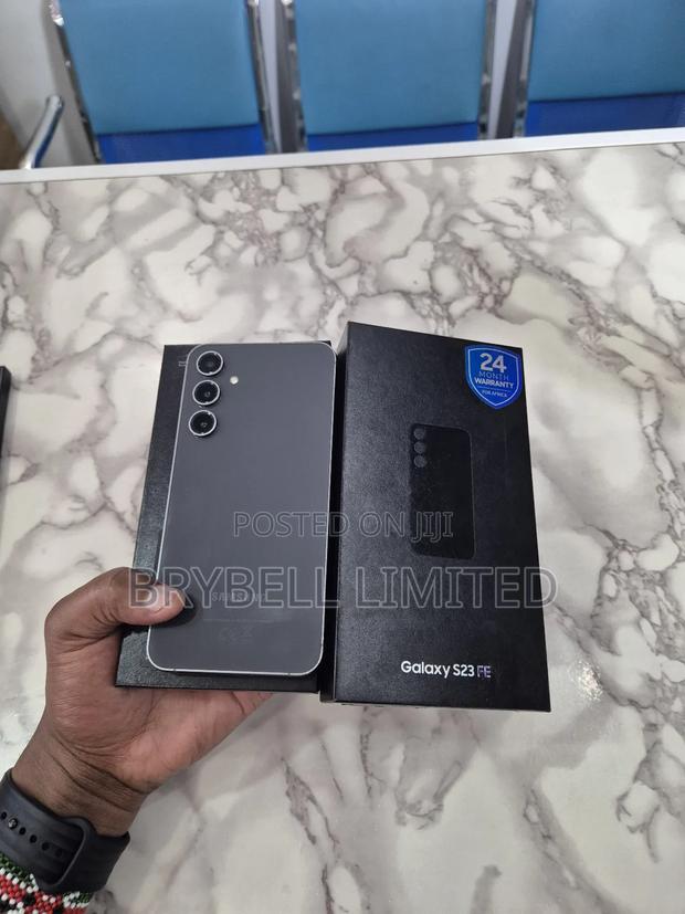 Samsung Galaxy S23 FE 256 GB Black - main view