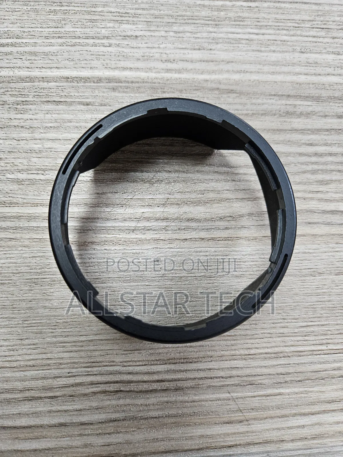 Nikon Hb-32 Lens Hood for Nikon Af-S Dx 18-105mm