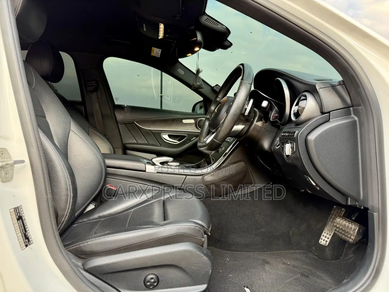 Mercedes-Benz C200 2014 White