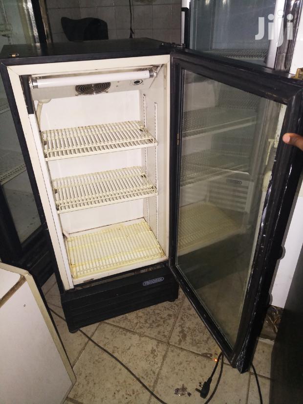 Mini Display Fridge - thumbnail 2