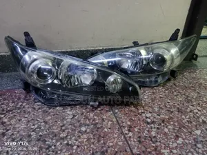 Toyota Wish 2009/2014 Xenon Headlight