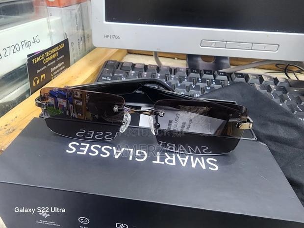 Sunglasses With Bluetooth - main view